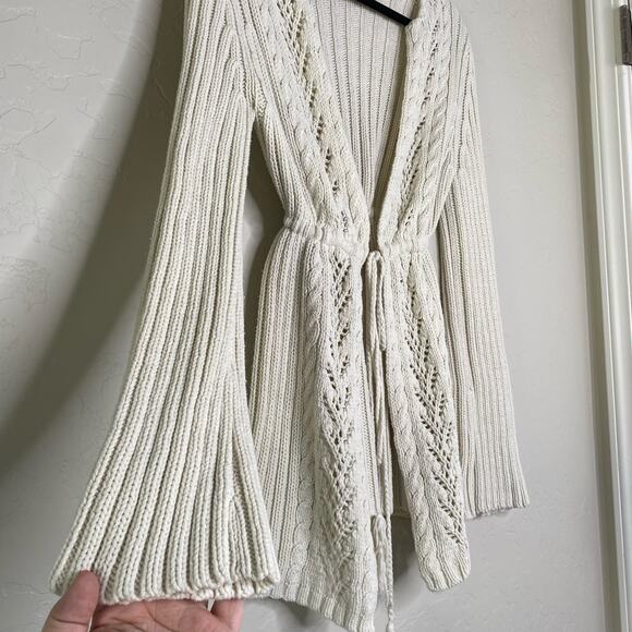 VTG Express Cream Cable Knit Tie Front Cardigan Medium - Picture 2 of 9